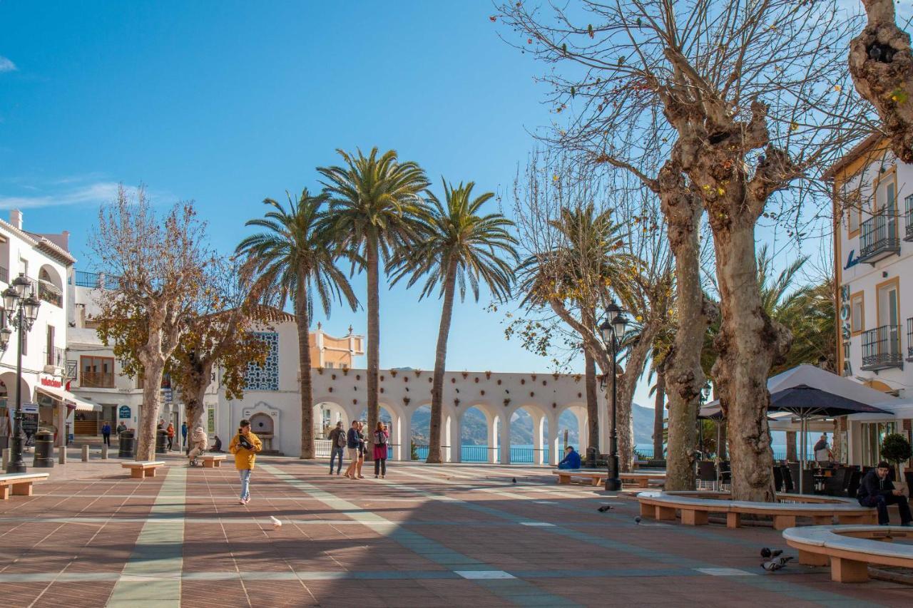 Apto Cerca De La Playa Torrecilla En Nerja, En Almirante Carranza 17 Apartment Bagian luar foto